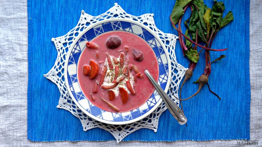 zupa z botwinki i fasolki szparagowej