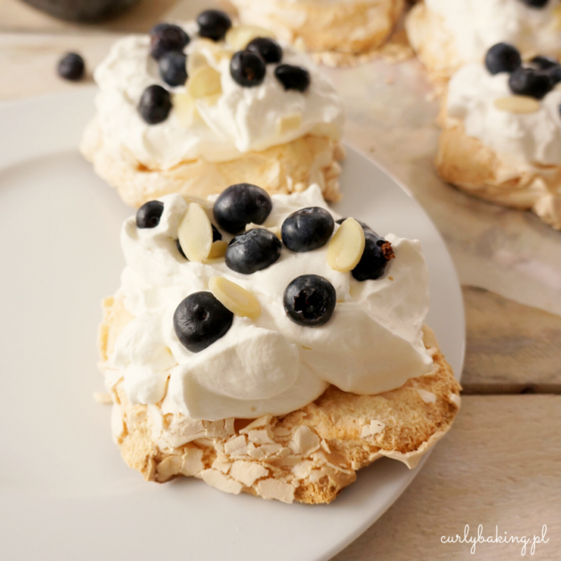 mini beza ze śmietanką