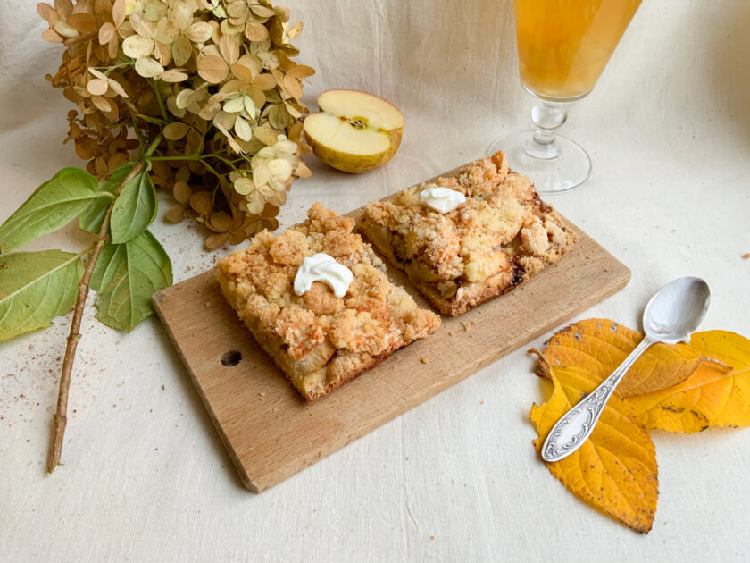 ciasto z jabłkami i kruszonką